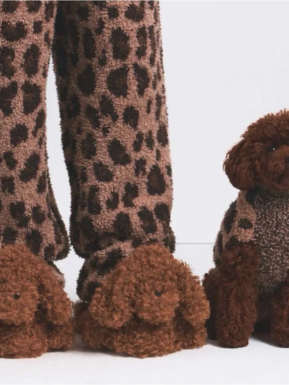🧸 RARE SKIMS Curly Dog Slipper • Chai • 42• NWT ☕🐾